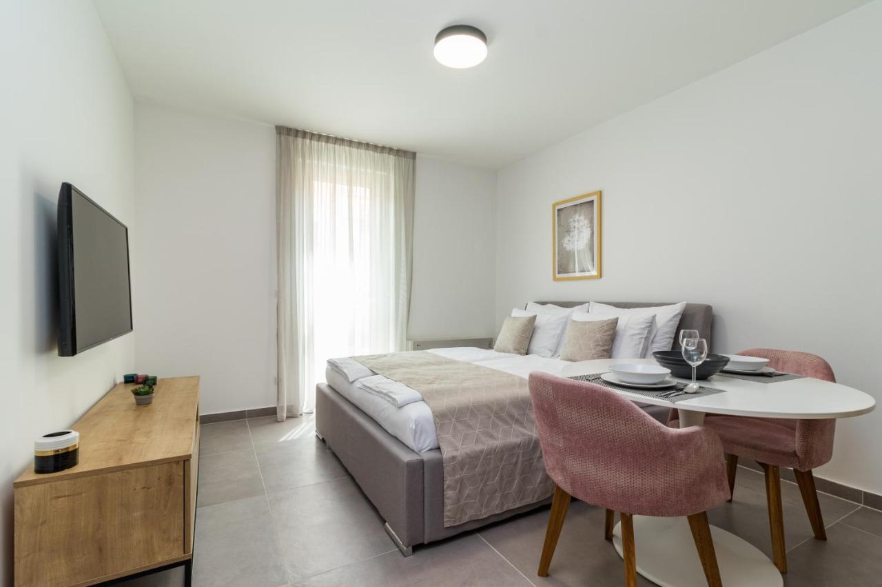 Luxury Apartments Magali Ровинь Экстерьер фото
